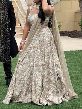 ANITA DONGRE EMBROIDERED LEHENGA 3 PIECE SET